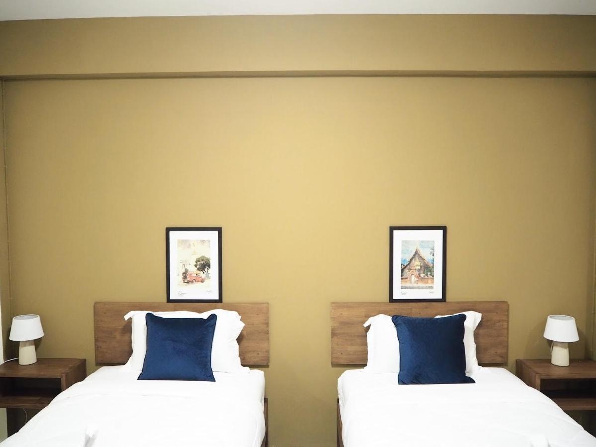 Bua House Poshtel Hotel เชียงใหม่ ภายนอก รูปภาพ